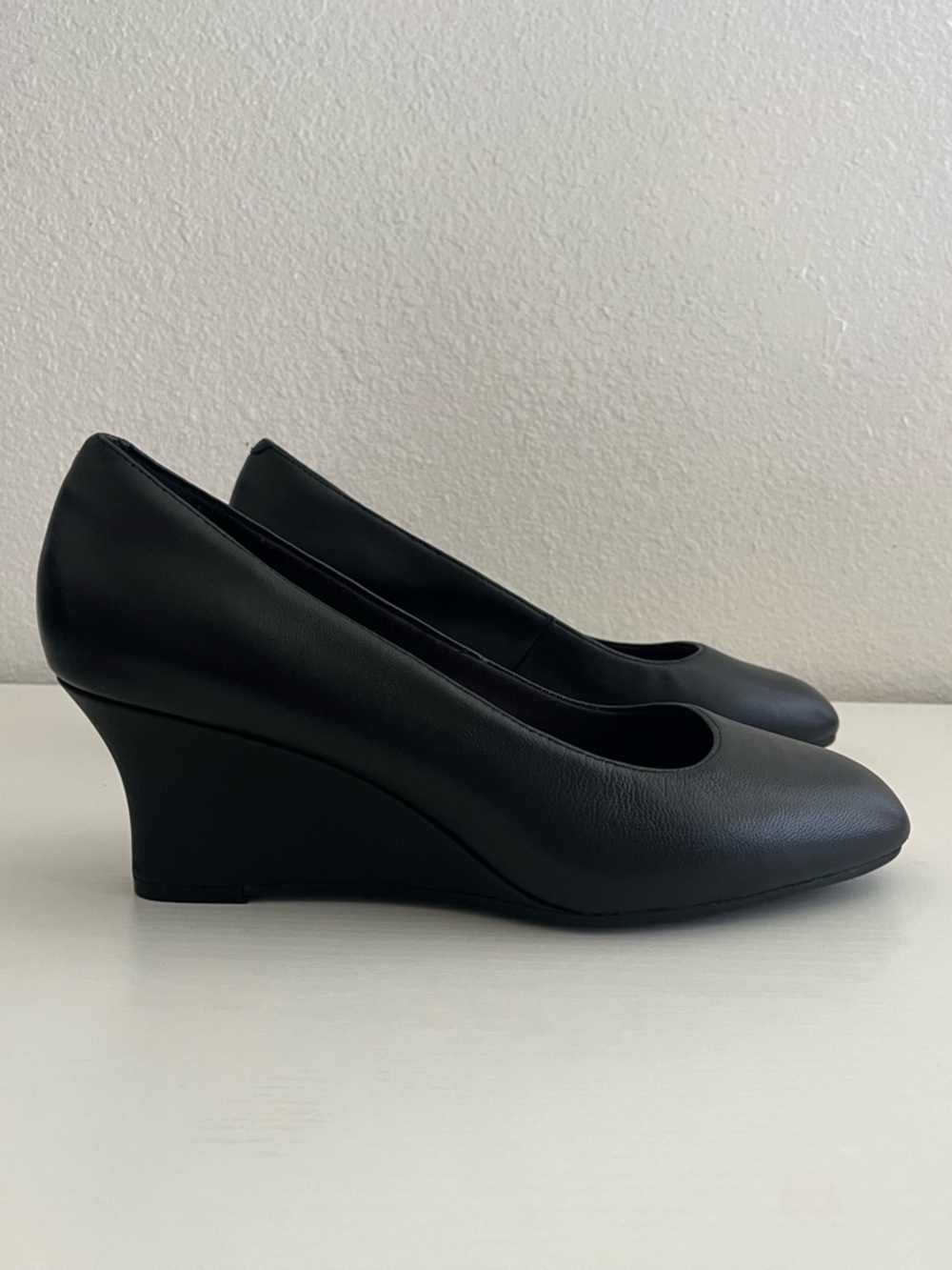 Clarks Ultimate Comfort Classic Black Wedge Pumps - Women's Dress Wedges 10W